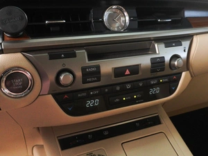 Седан Lexus ES 2012 года, 1730000 рублей, Минеральные Воды