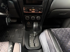 Седан Nissan Almera Classic 2011 года, 850000 рублей, Нижневартовск