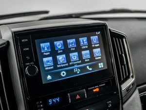 Внедорожник Toyota Land Cruiser 2019 года, 7350000 рублей, Красноярск