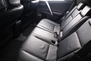 Внедорожник Toyota RAV4 2017 года, 2499000 рублей, Оренбург