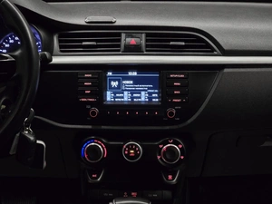 Хетчбэк Kia Rio X-Line 2019 года, 1249000 рублей, Красноярск