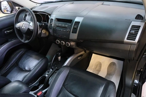 Внедорожник Mitsubishi Outlander 2008 года, 1319000 рублей, Омск