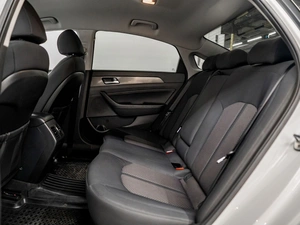 Седан Hyundai Sonata 2018 года, 1800000 рублей, Красноярск