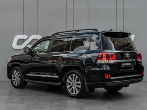 Внедорожник Toyota Land Cruiser 2016 года, 6350000 рублей, Краснодар