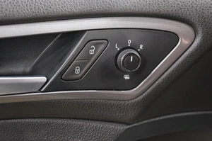Хетчбэк Volkswagen Golf 2013 года, 889000 рублей, Новокузнецк
