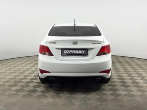 Седан Hyundai Solaris 2015 года, 1199900 рублей, Казань