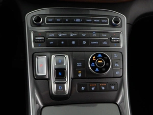 Внедорожник Hyundai Santa Fe 2021 года, 3337077 рублей, Москва