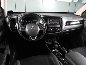 Внедорожник Mitsubishi Outlander 2017 года, 2029000 рублей, Ростов-на-Дону