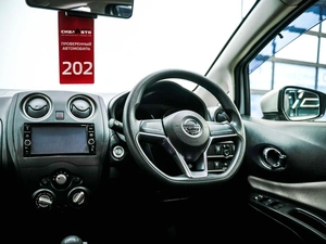 Хетчбэк Nissan Note 2018 года, 1029000 рублей, Красноярск