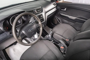 Седан Kia Rio 2014 года, 859000 рублей, Томск