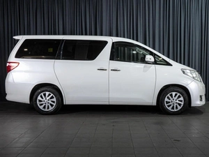 Минивэн Toyota Alphard 2013 года, 3029000 рублей, Волгоград