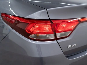 Седан Kia Rio 2020 года, 1640000 рублей, Красноярск