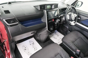 Хетчбэк Toyota Tank 2017 года, 1169000 рублей, Красноярск