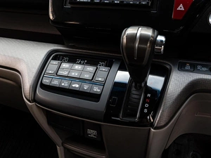 Минивэн Honda Stepwgn 2016 года, 1795000 рублей, Краснодар