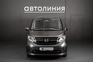 Минивэн Honda Stepwgn Spada 2017 года, 1515000 рублей, Красноярск