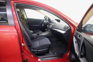 Хэтчбек Mazda 3 2010 года, 930000 рублей, Брянск