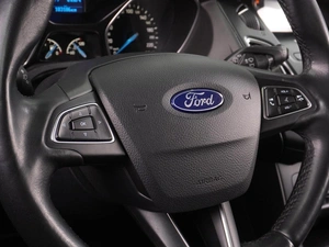 Хетчбэк Ford Focus 2015 года, 1113000 рублей, Воронеж