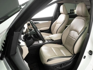 Внедорожник Infiniti QX50 2018 года, 2999000 рублей, Тюмень