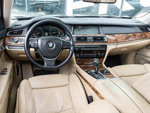 Седан BMW 7 серия 2012 года, 2319000 рублей, Краснодар