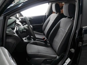 Седан Ford Fiesta 2018 года, 899000 рублей, Тюмень