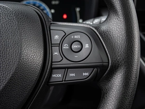 Внедорожник Toyota Corolla Cross 2024 года, 3210000 рублей, Краснодар