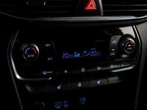 Внедорожник Hyundai Santa Fe 2019 года, 2549000 рублей, Тюмень