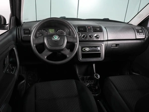 Хетчбэк Skoda Fabia 2012 года, 559040 рублей, Аксай
