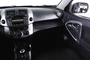Внедорожник Toyota RAV4 2012 года, 949000 рублей, Пермь