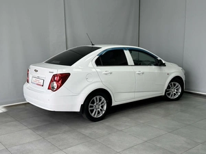 Седан Chevrolet Aveo 2013 года, 665000 рублей, Красноярск