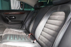 Седан Volkswagen Passat CC 2010 года, 1079000 рублей, Новосибирск