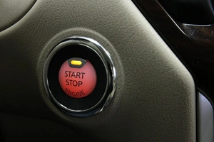 Внедорожник Nissan Pathfinder 2015 года, 2022000 рублей, Солонцы