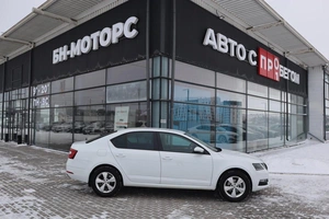 Хэтчбек Skoda Octavia 2017 года, 2020000 рублей, Мирное