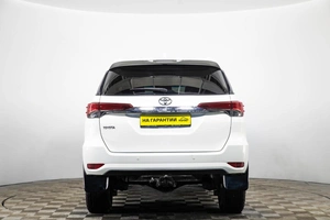 Внедорожник Toyota Fortuner 2018 года, 2699000 рублей, Пермь