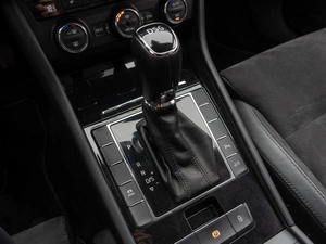 Лифтбек Skoda Superb 2015 года, 1799000 рублей, Саратов