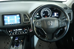 Внедорожник Honda Vezel 2017 года, 1939000 рублей, Омск