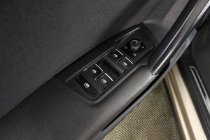 Внедорожник Volkswagen Tiguan 2017 года, 3089000 рублей, Пермь