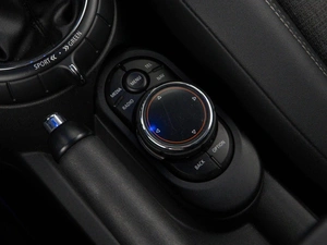 Хетчбэк MINI Cooper S 2015 года, 1749999 рублей, Москва