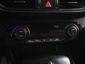 Хетчбэк Kia K3 2018 года, 1859000 рублей, Минеральные Воды