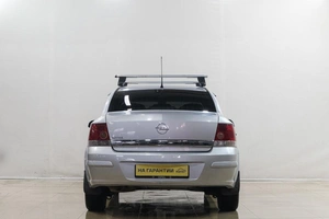 Седан Opel Astra 2010 года, 579000 рублей, Новокузнецк