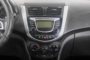 Седан Hyundai Solaris 2013 года, 839000 рублей, Кемерово