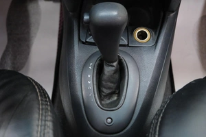 Купе Renault Clio 2002 года, 319000 рублей, Омск