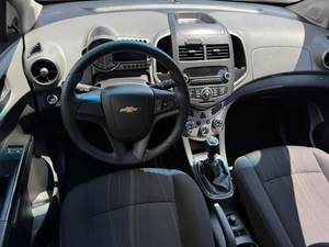 Седан Chevrolet Aveo 2013 года, 679000 рублей, Кропоткин