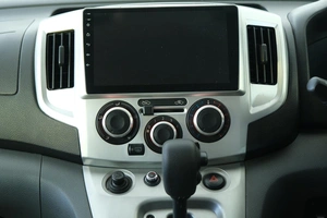 Минивэн Nissan NV200 2011 года, 1599000 рублей, Омск