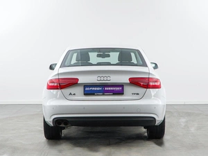 Седан Audi A4 2012 года, 1949999 рублей, Москва