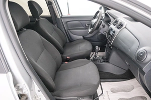 Хетчбэк Renault Sandero 2018 года, 899000 рублей, Красноярск