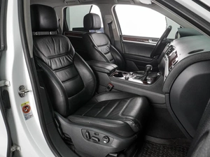 Внедорожник Volkswagen Touareg 2014 года, 2399000 рублей, Воронеж