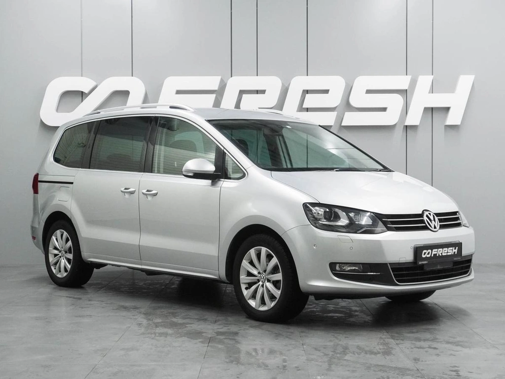 Минивэн Volkswagen Sharan 2012 года, 1244000 рублей, Воронеж