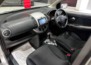 Хетчбэк Nissan Note 2010 года, 647000 рублей, Красноярск