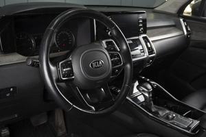 Внедорожник Kia Sorento 2020 года, 3280000 рублей, Омск