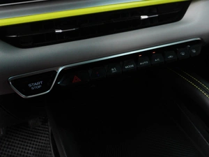 Внедорожник Geely Coolray 2023 года, 1999000 рублей, Красный Пахарь